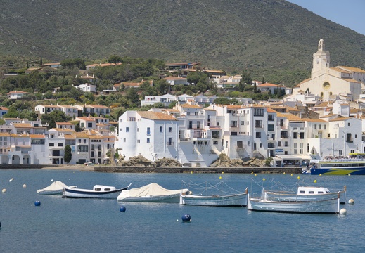  The church on the hill in Cadaques 3