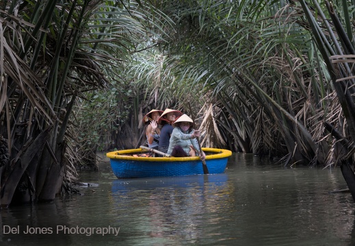 Vietnam Water Bowl Spinning