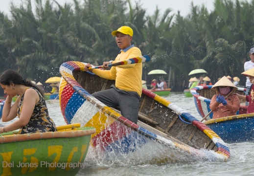 Vietnam Water Bowl Spinning