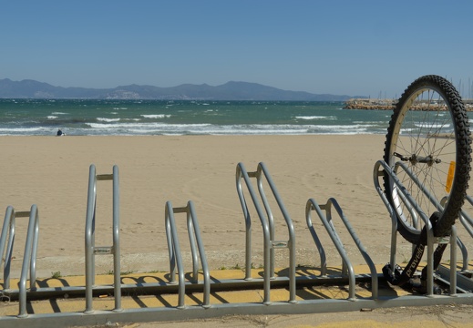 Where is the rest of the bike - L' Escala