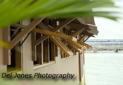  Shut the windows... Please!