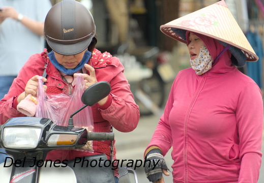 What's in your bag lady?