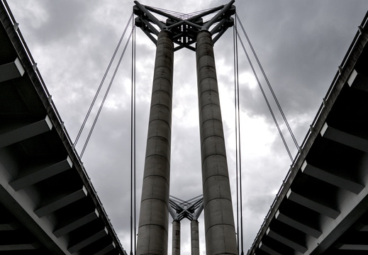 Bridge lift
