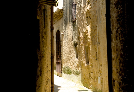 A bright alleyway