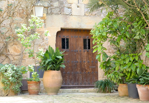  Double doors