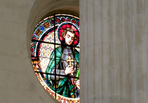 Granada Cathedral hidden behind the pillar
