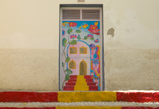 Steps to the door