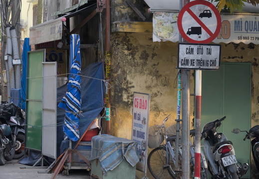 An average street corner in Vietnam