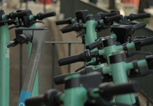  Handle a bike