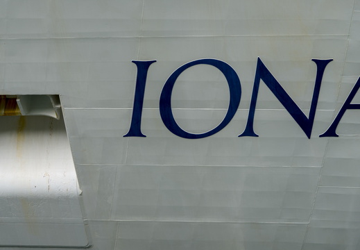 Iona Name