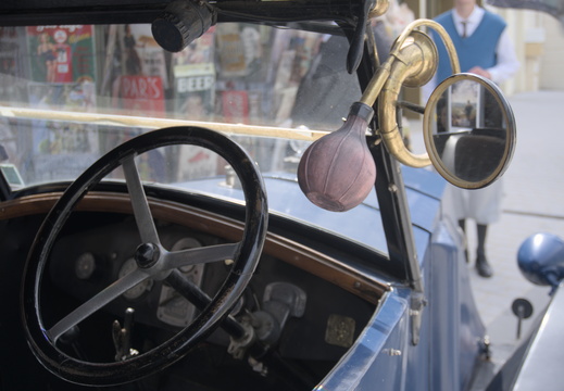 Vintage car horn