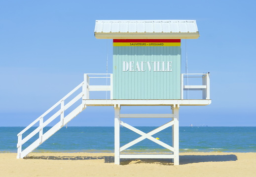 Deauville beach hut