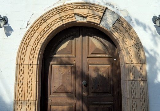 A broken arch