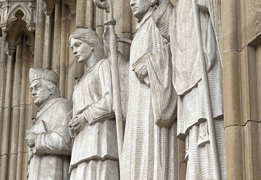 4 wise men?
